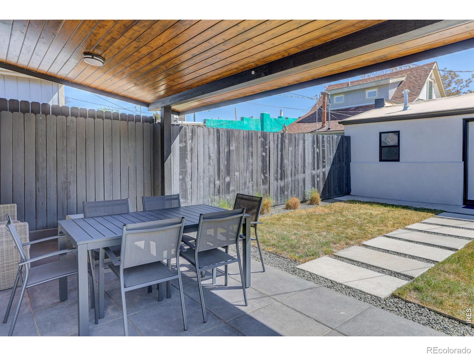 3735 Navajo Street