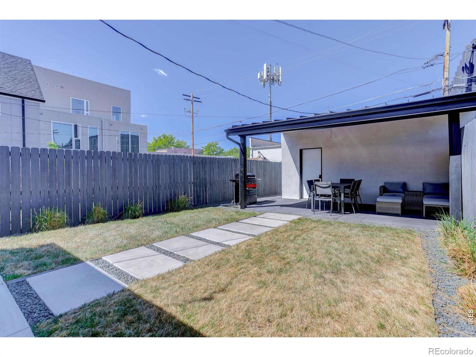 3735 Navajo Street