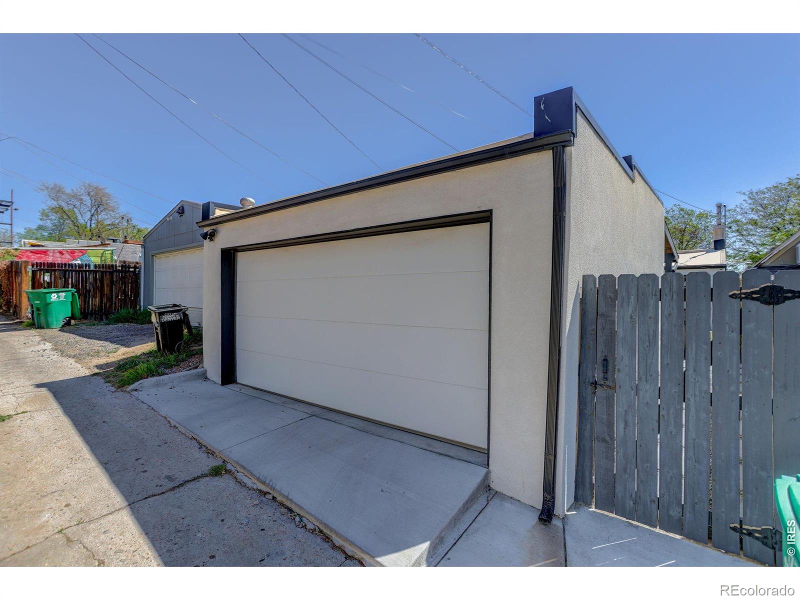 3735 Navajo Street