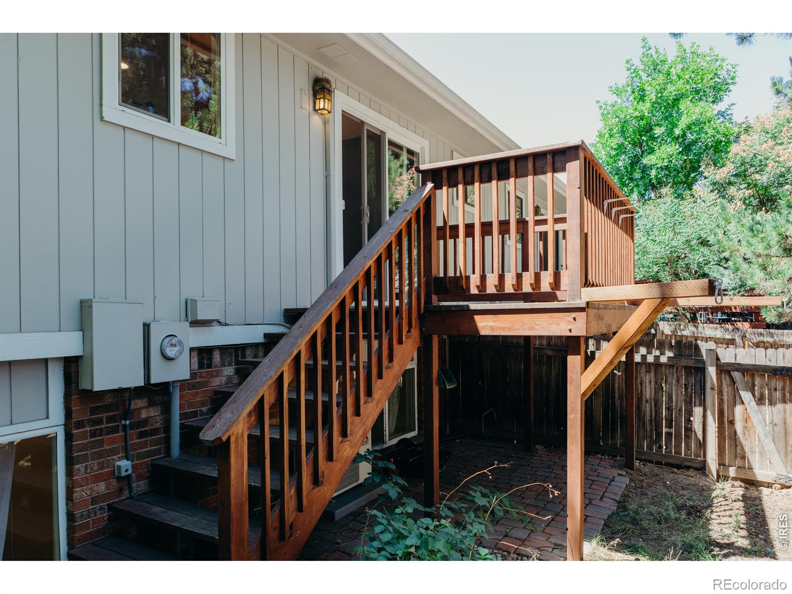 5481 White Place