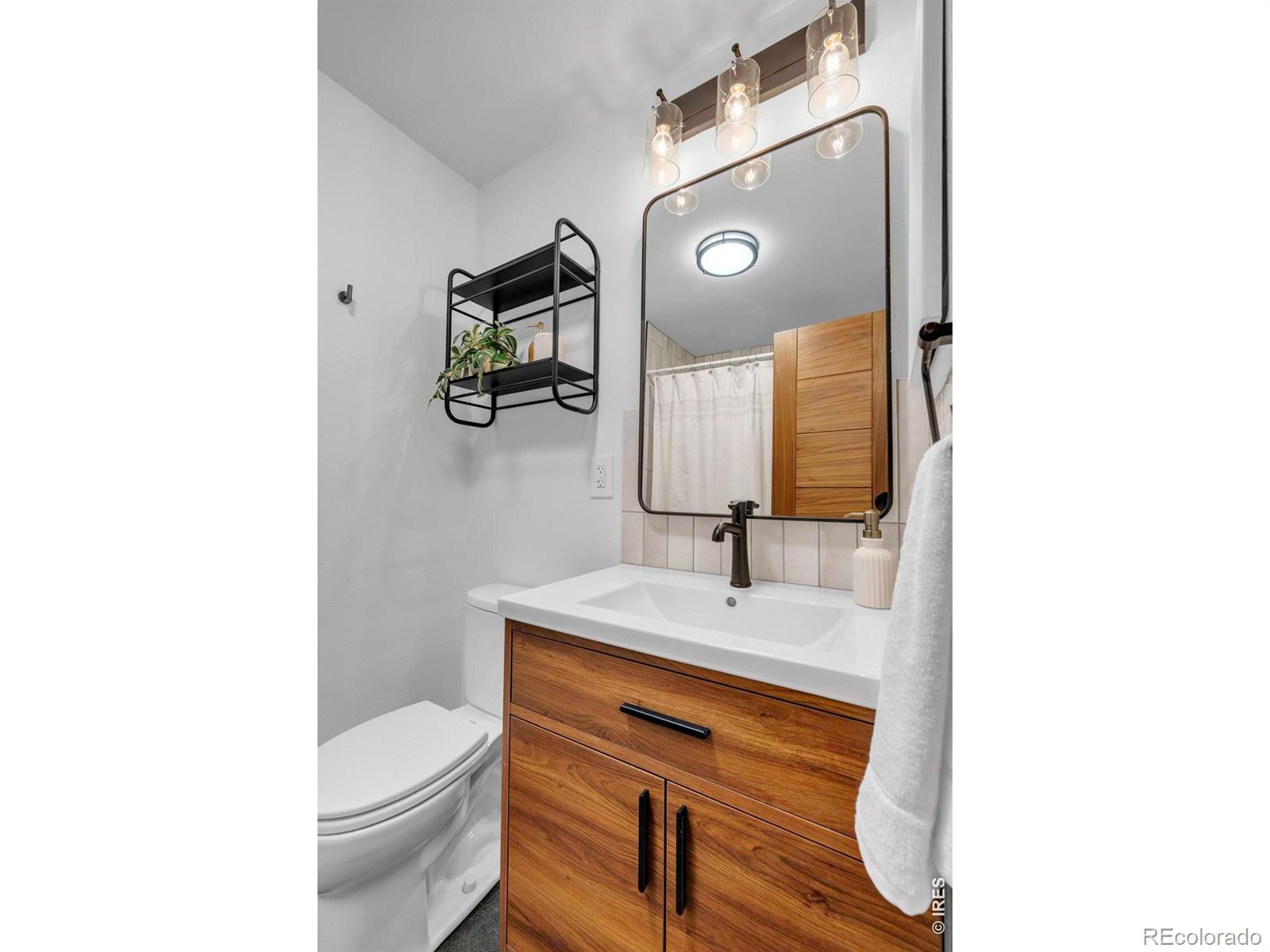 3487 28th Street Unit: 17