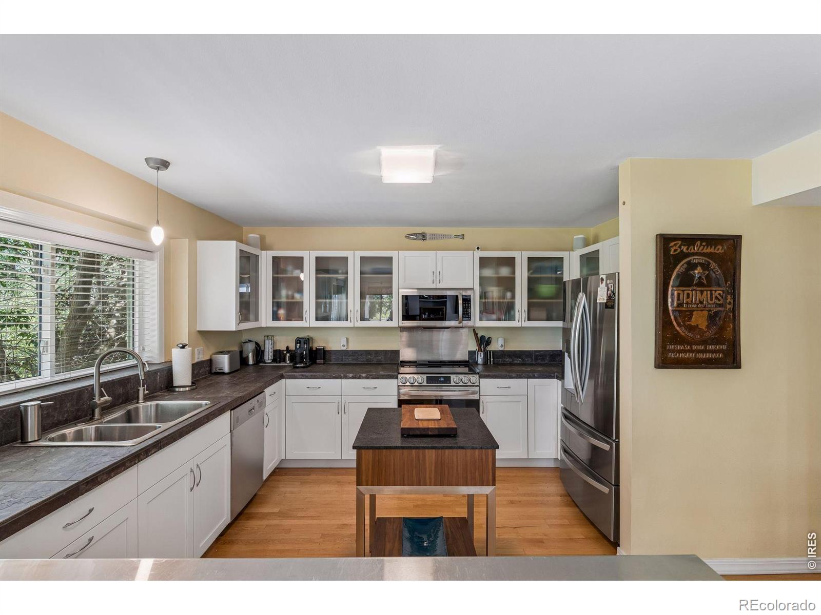 4910 Tesla Court