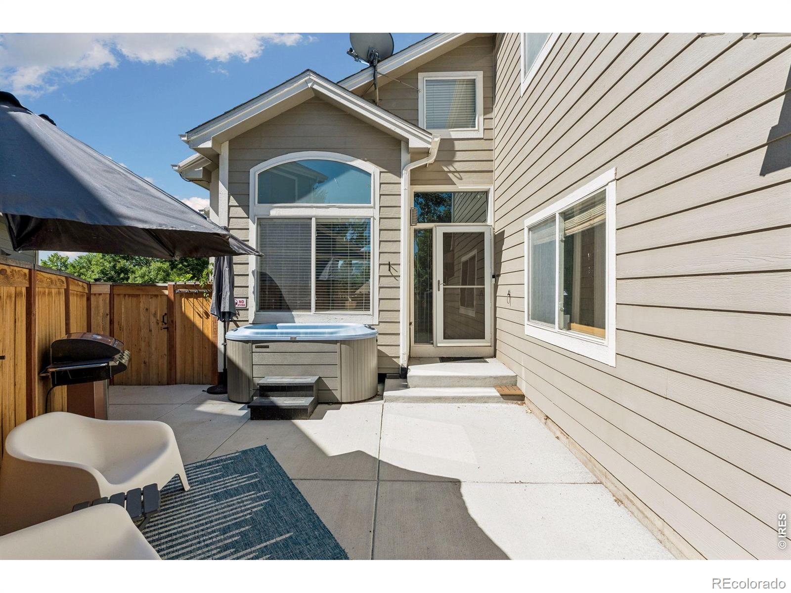 4910 Tesla Court