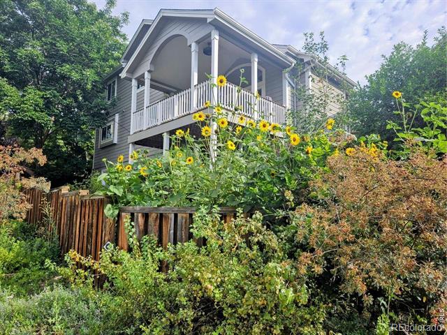 4910 Tesla Court