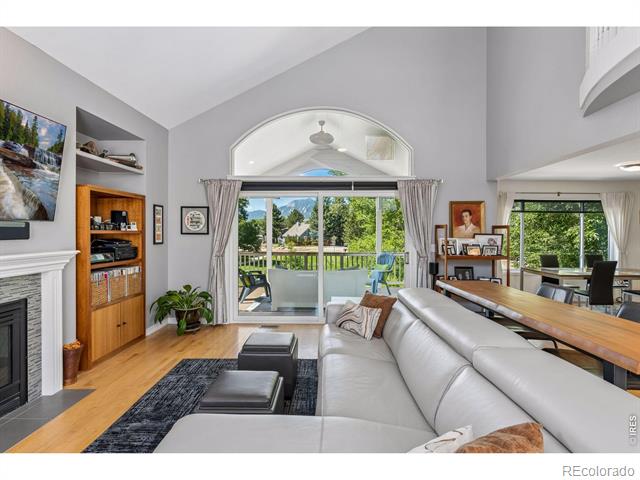 4910 Tesla Court