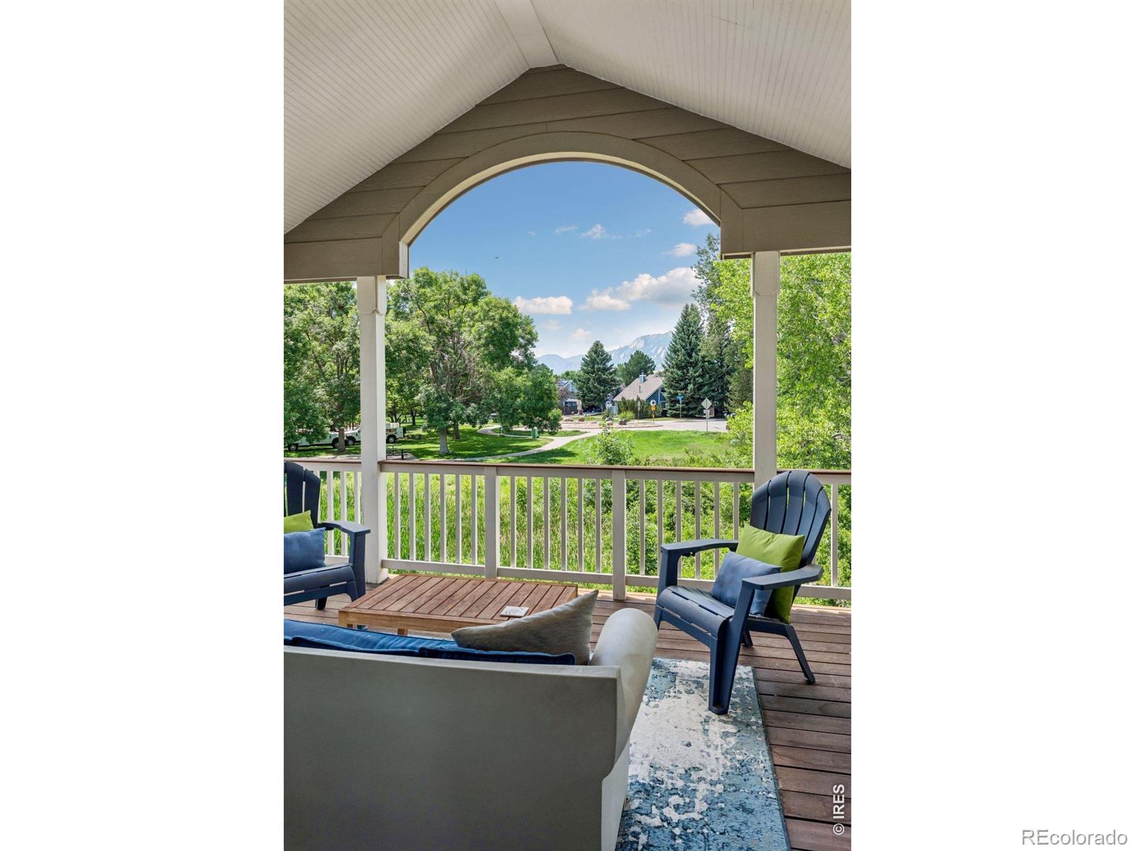 4910 Tesla Court