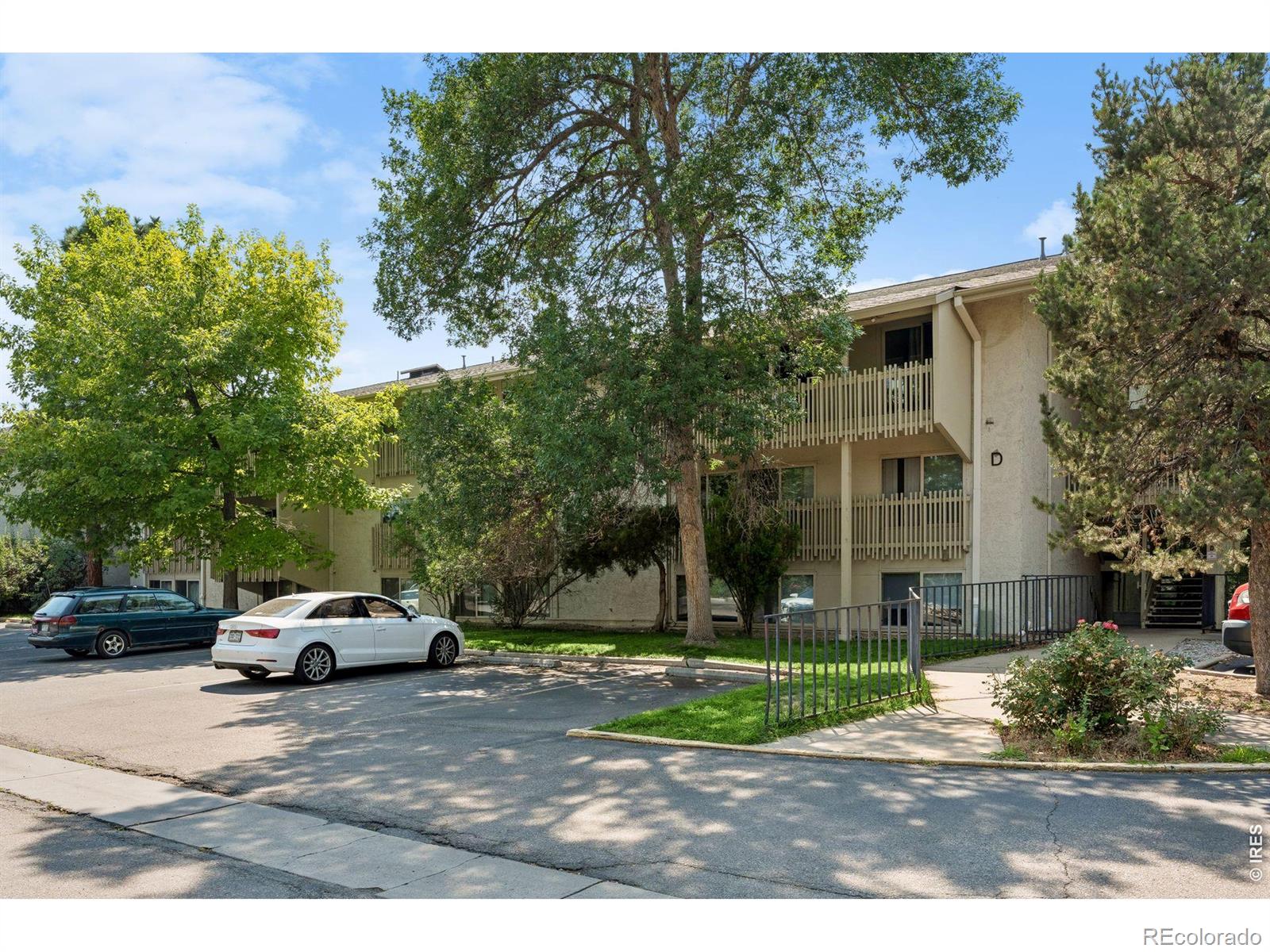 2707 Valmont Road Unit: 214D
