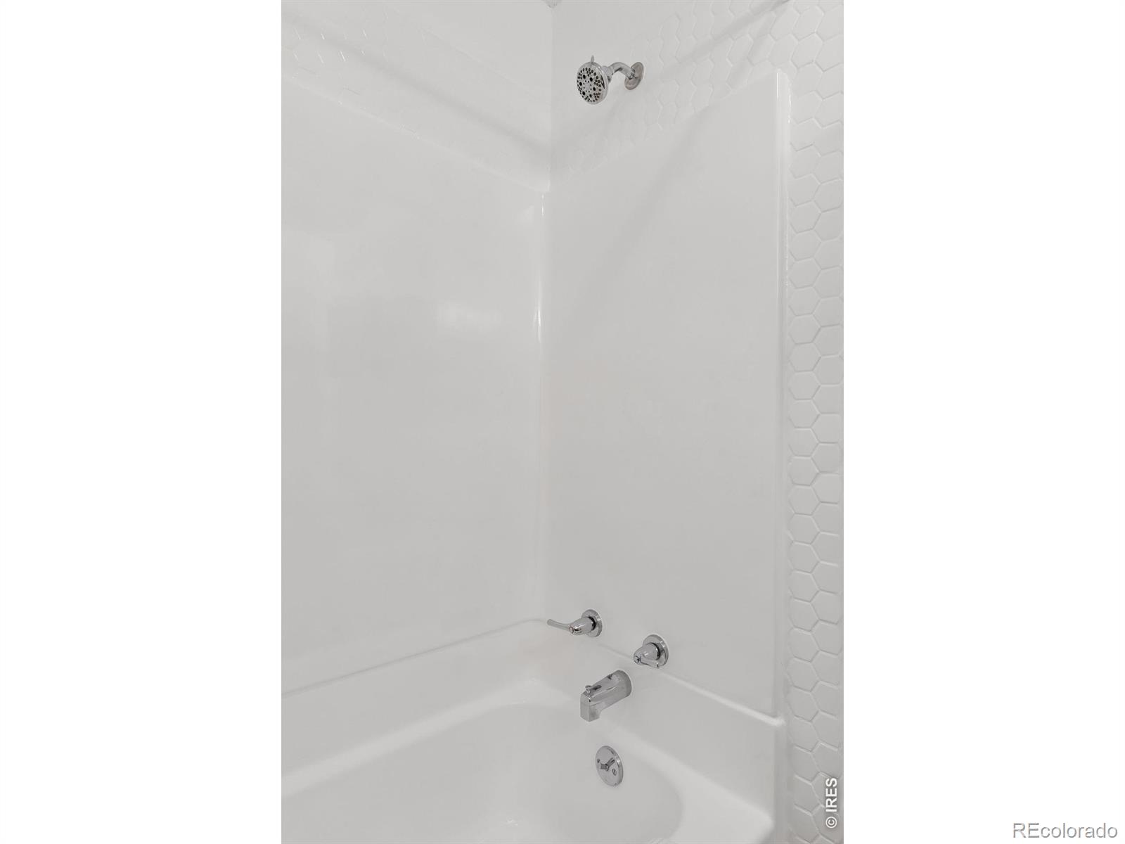 2707 Valmont Road Unit: 214D