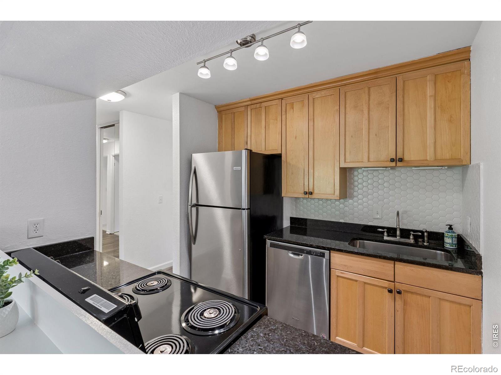 2707 Valmont Road Unit: 214D