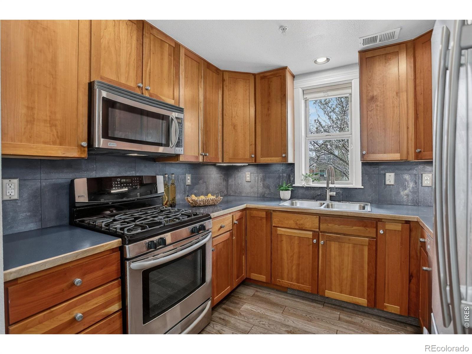1460 Lee Hill Drive Unit: 3