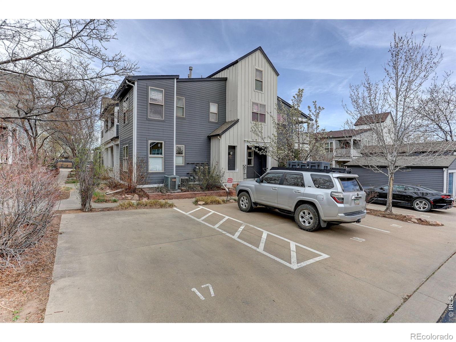 1460 Lee Hill Drive Unit: 3
