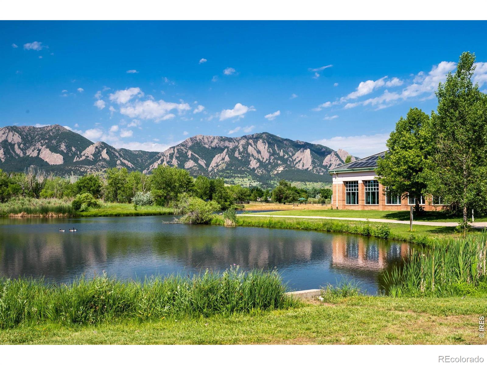 645 Manhattan Place Unit: 307