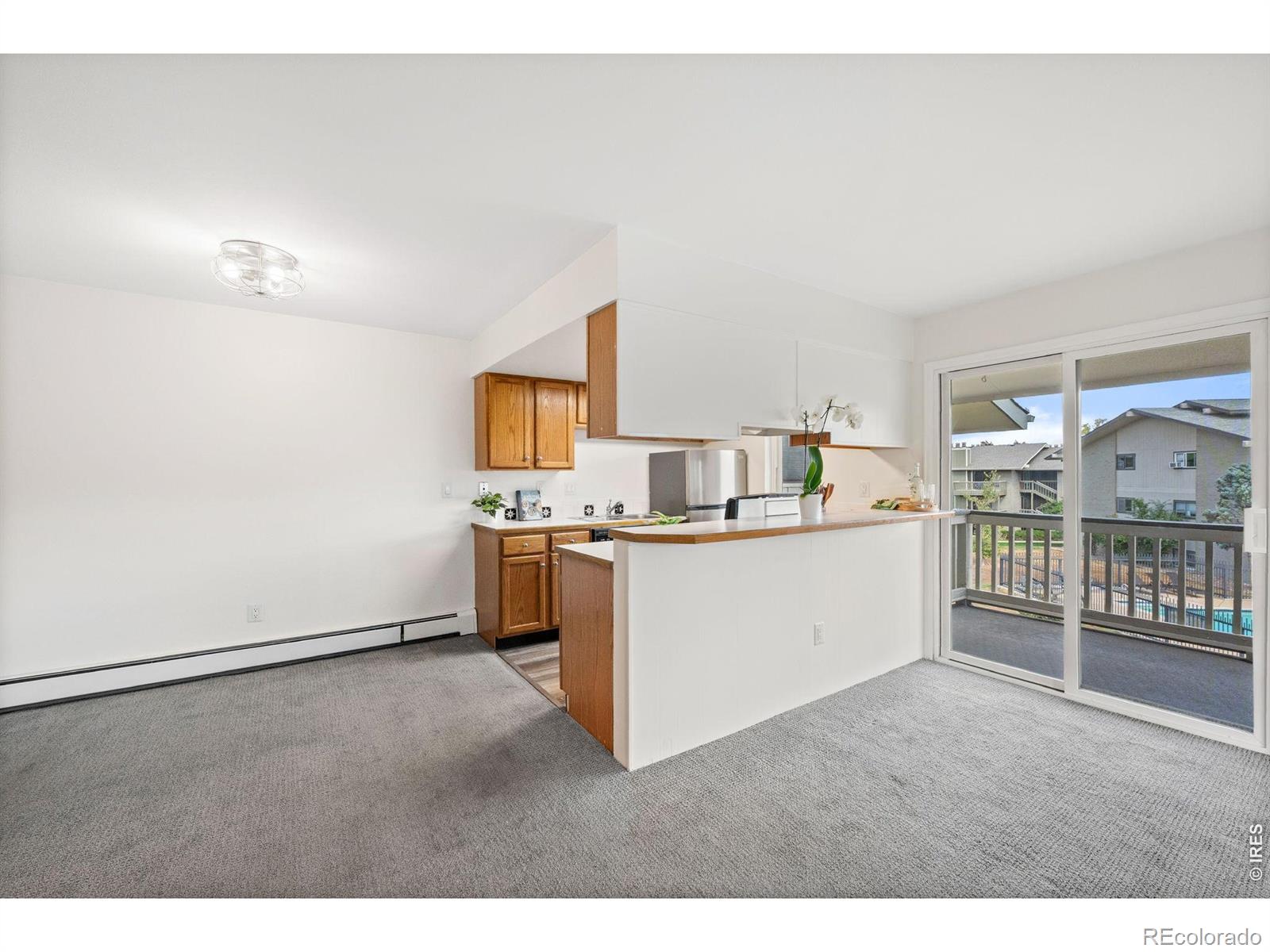 645 Manhattan Place Unit: 307