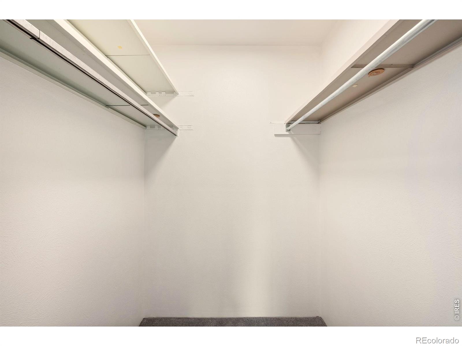 645 Manhattan Place Unit: 307