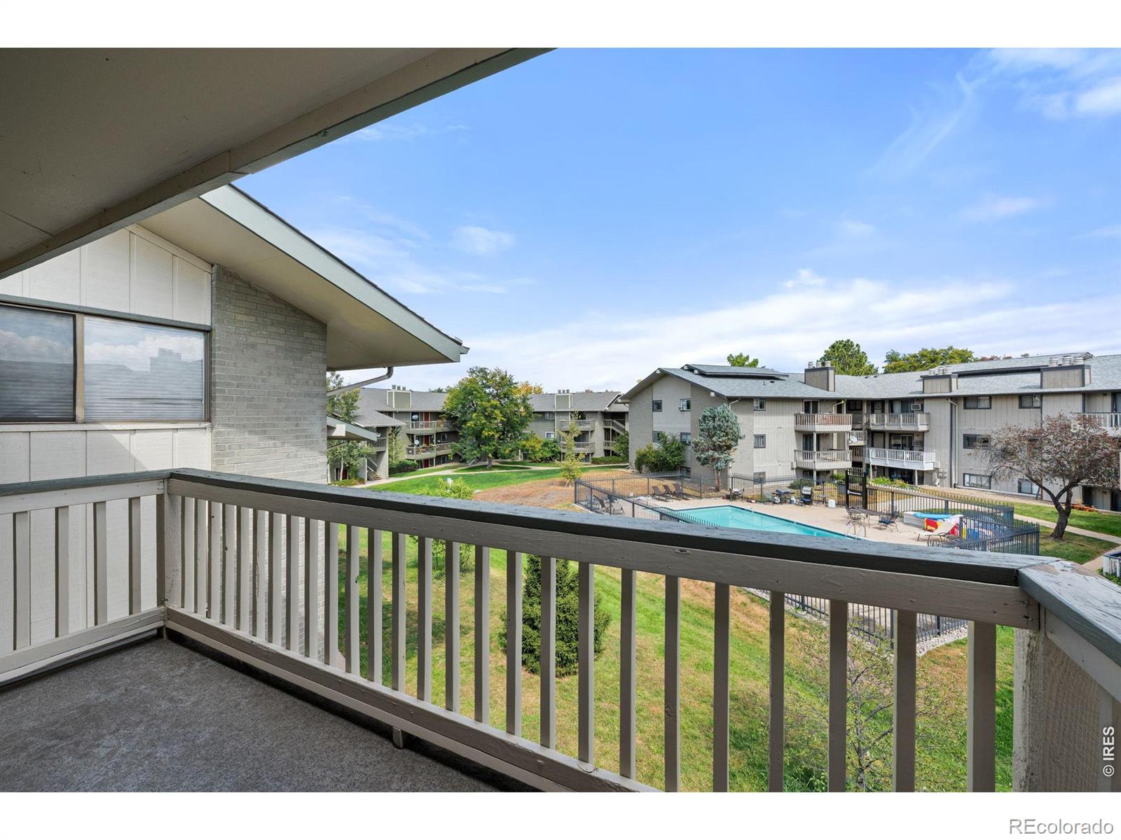645 Manhattan Place Unit: 307