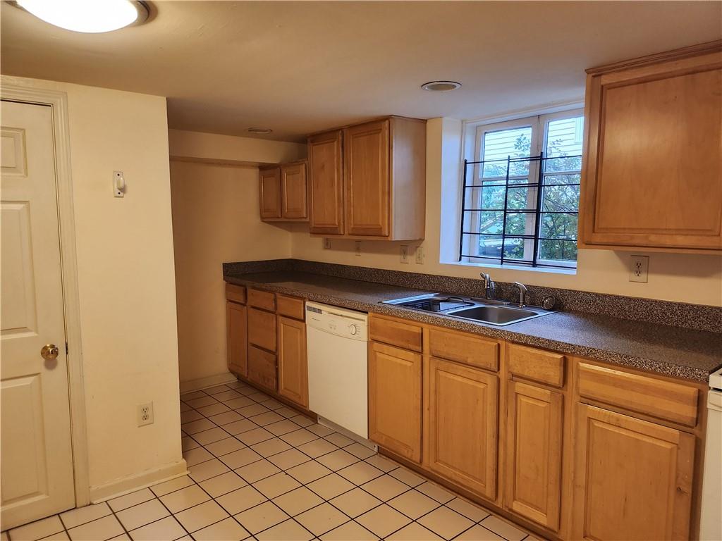 62 NERON Place