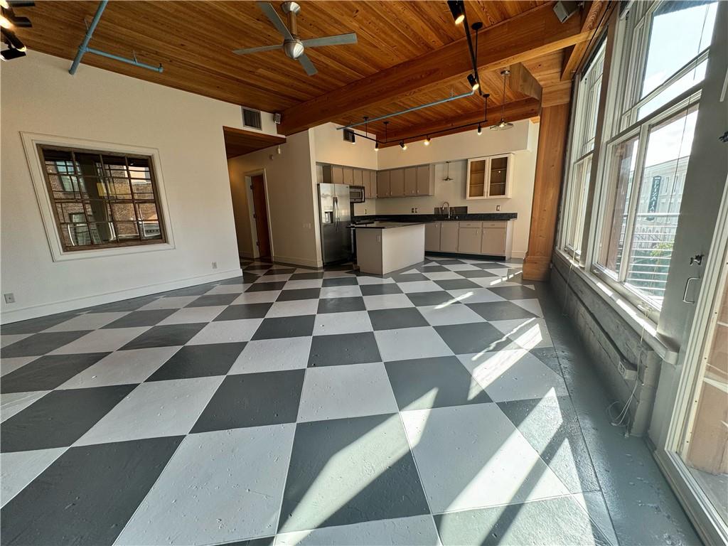 441 GRAVIER Street 9