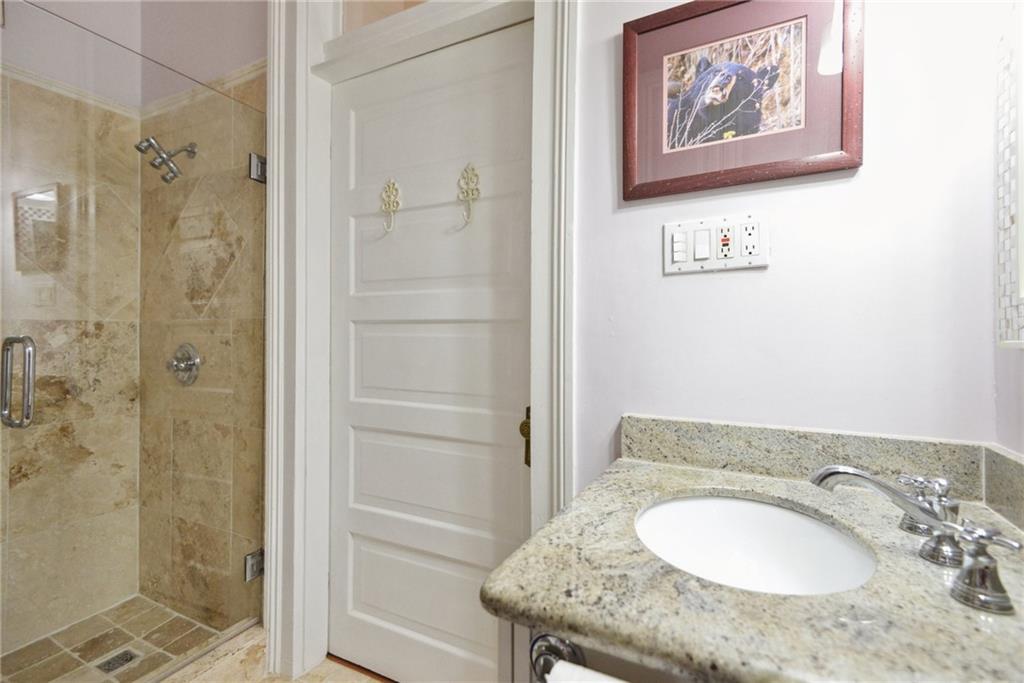 64 NERON Place