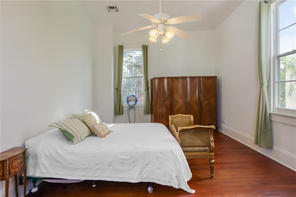 716 MARIGNY Street