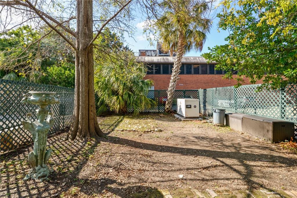 716 MARIGNY Street