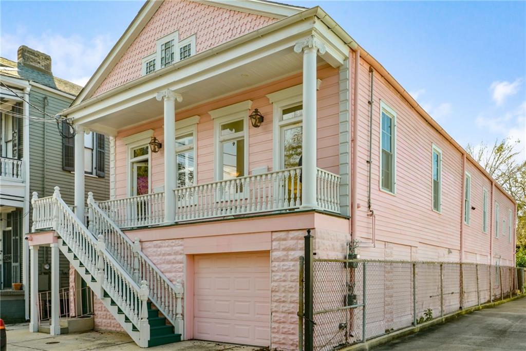716 MARIGNY Street