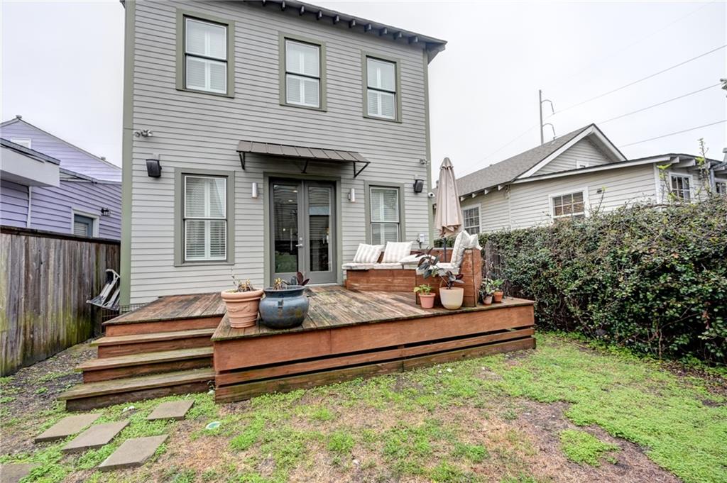 731 HARMONY Street