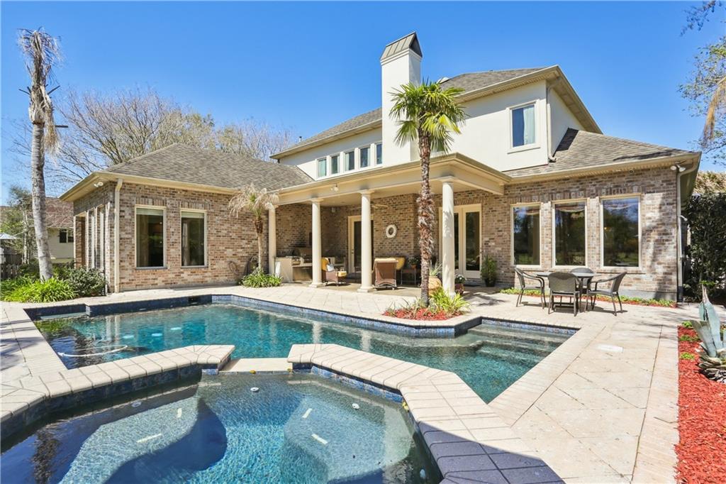 192 FOREST OAKS Drive
