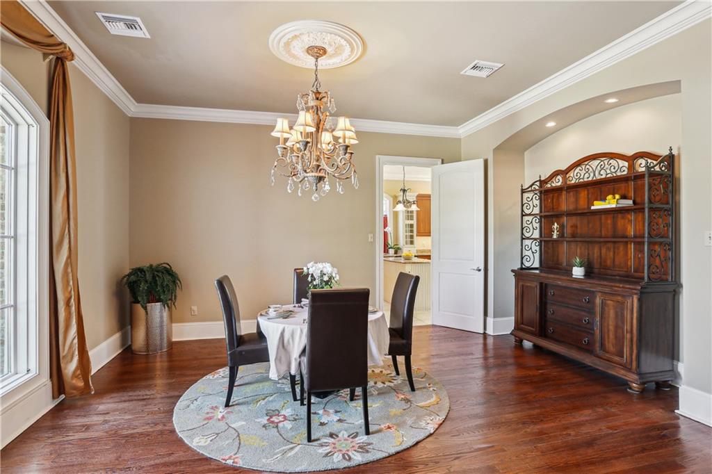 192 FOREST OAKS Drive