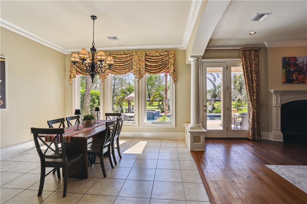 192 FOREST OAKS Drive