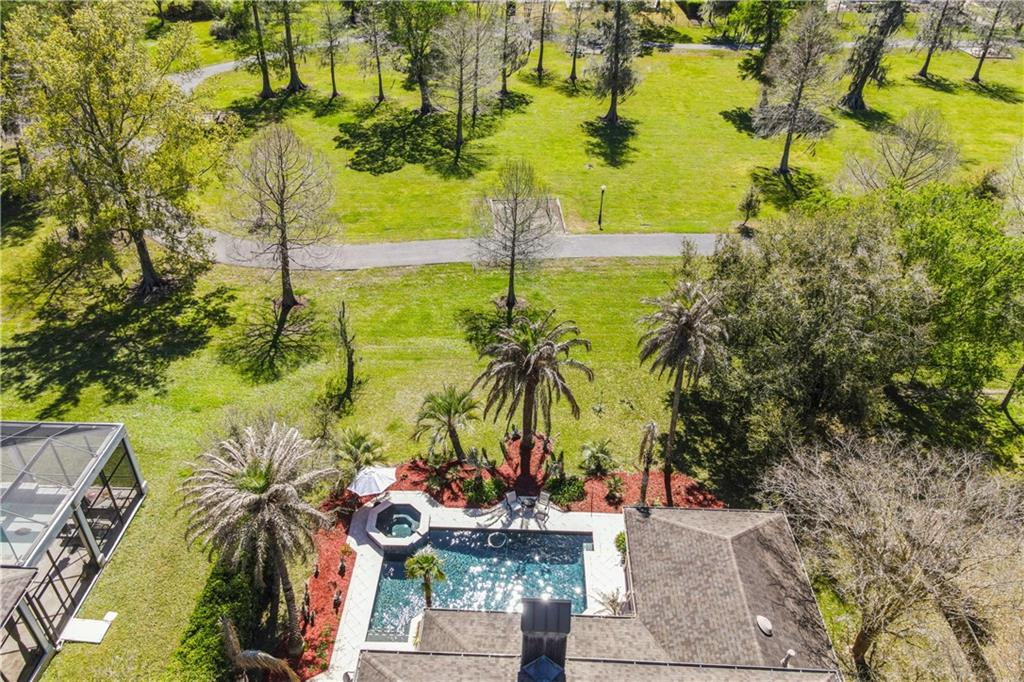 192 FOREST OAKS Drive