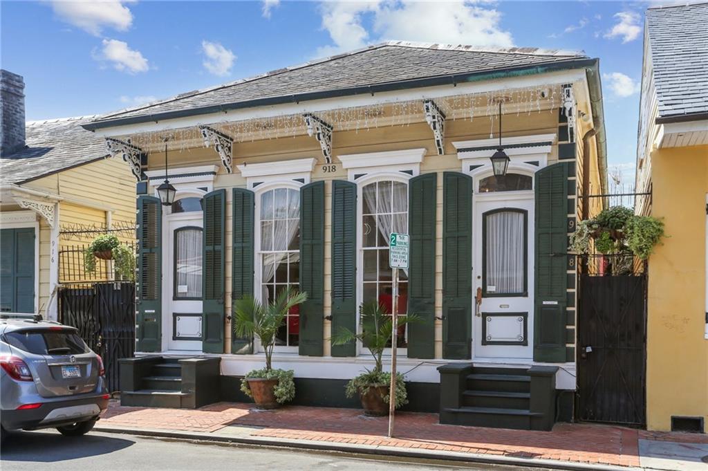 918 ST PHILIP Street