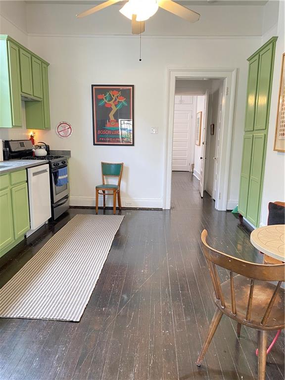 1932-34 DAUPHINE Street