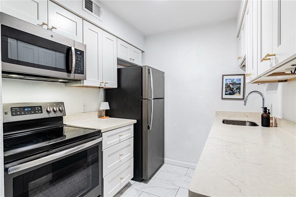 1532 ST ANDREW Street 203