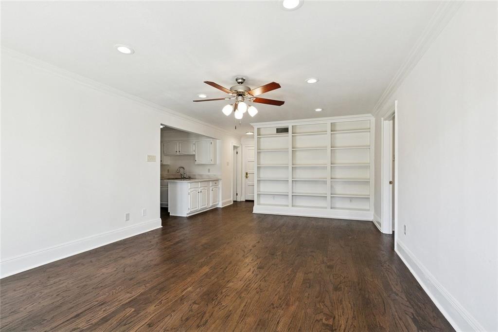 3000 ST CHARLES Avenue 207