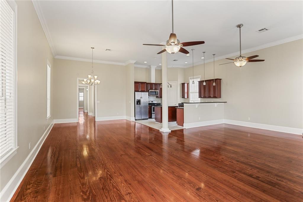 2423 REV JOHN RAPHAEL JR Way