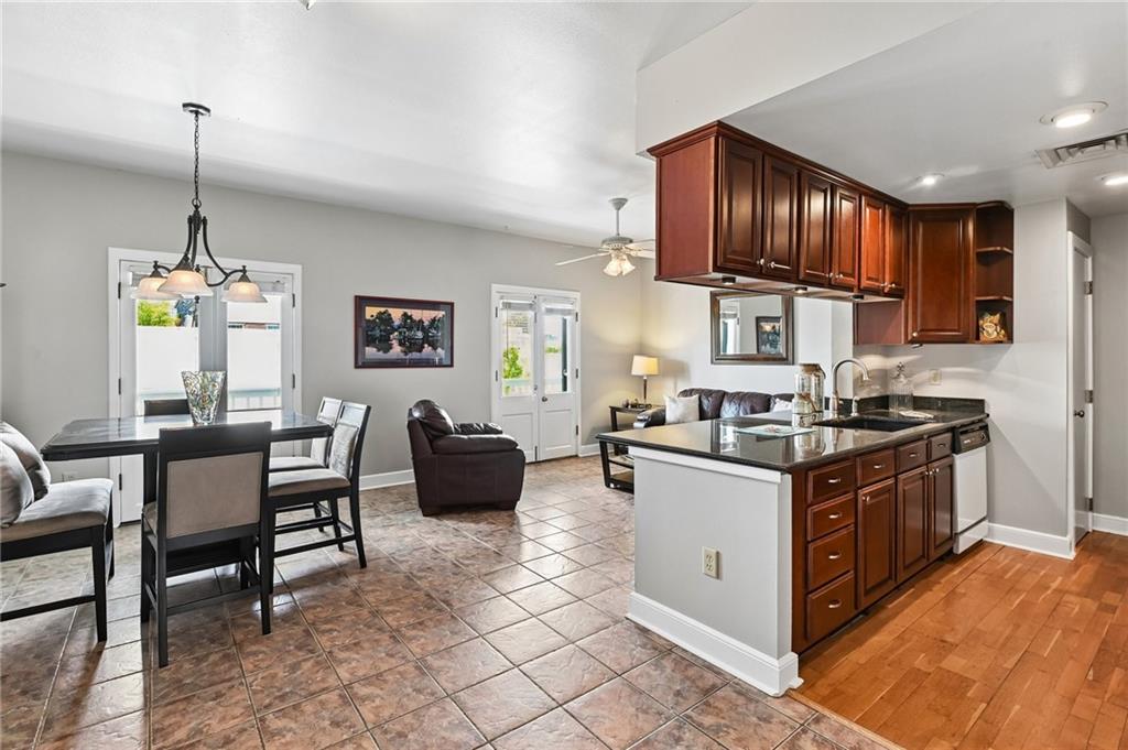 1022 TOULOUSE Street BC-22