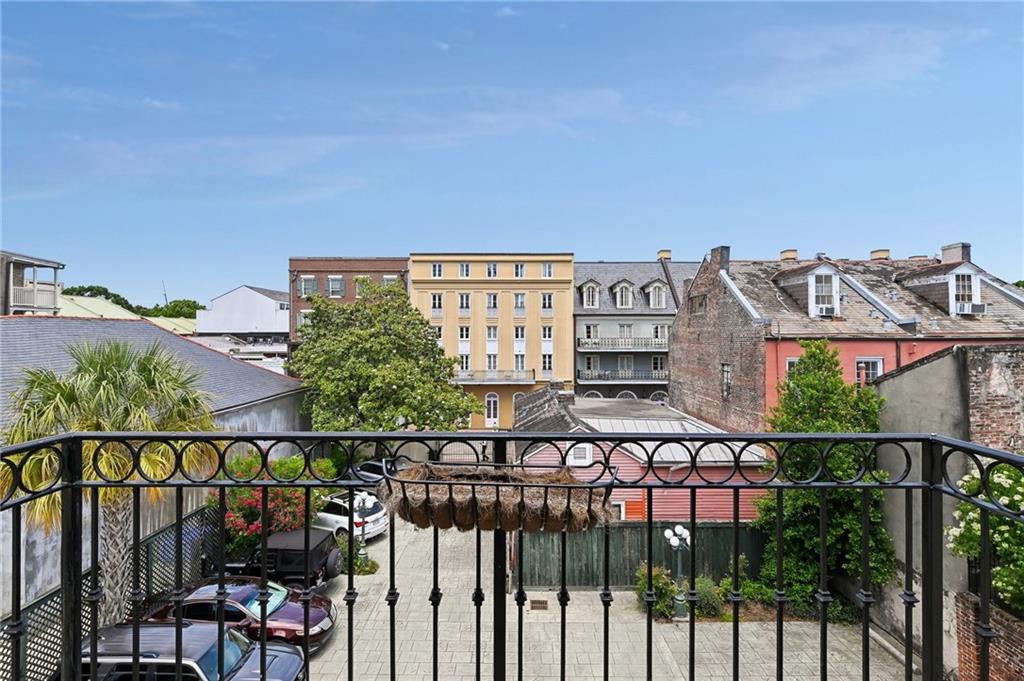1022 TOULOUSE Street BC-22