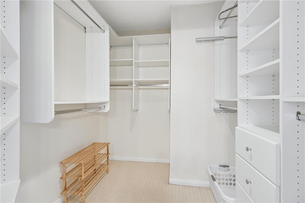 1436 JACKSON Avenue 4A