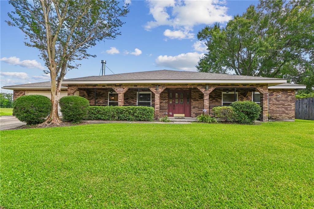 182 THOROUGHBRED Avenue