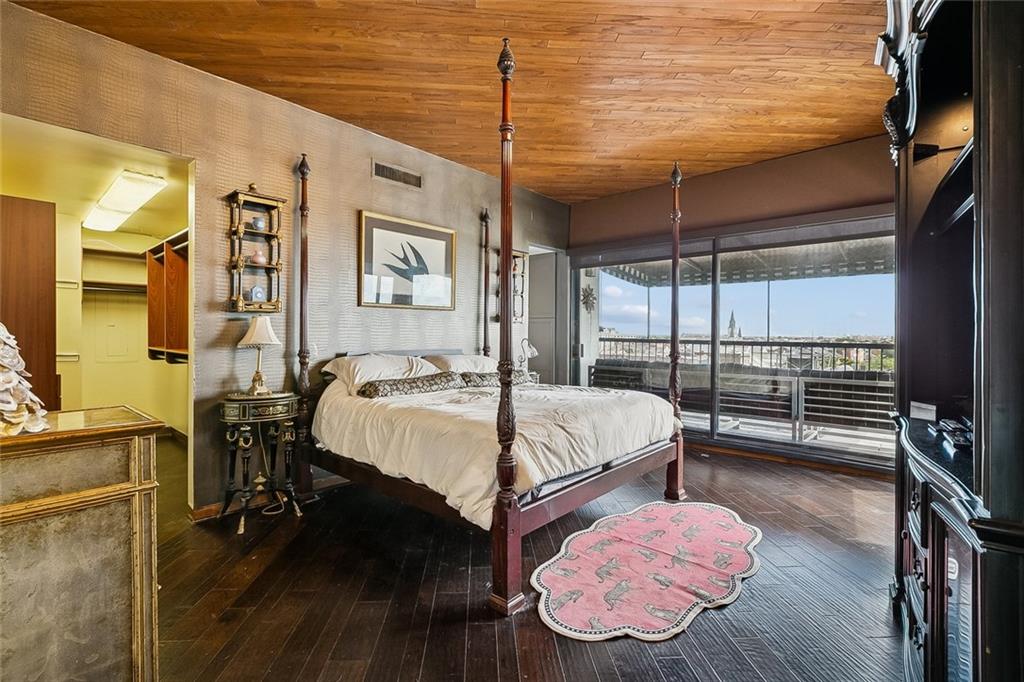 232 DECATUR Street 6a