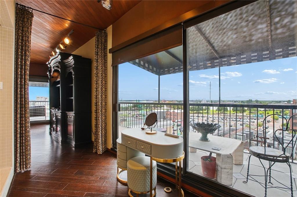 232 DECATUR Street 6a
