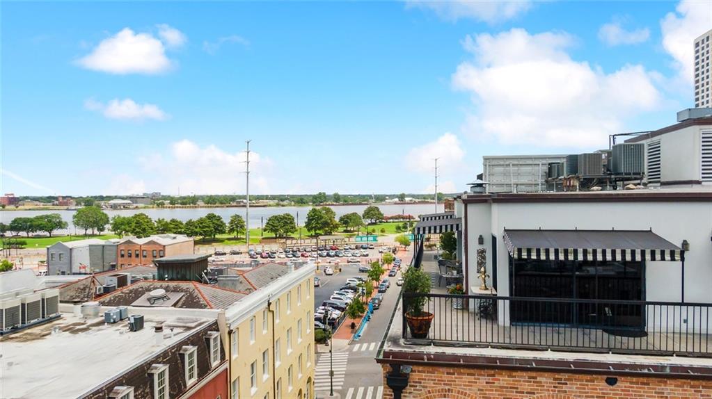 232 DECATUR Street 6a