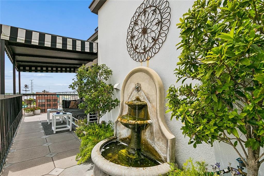 232 DECATUR Street 6a