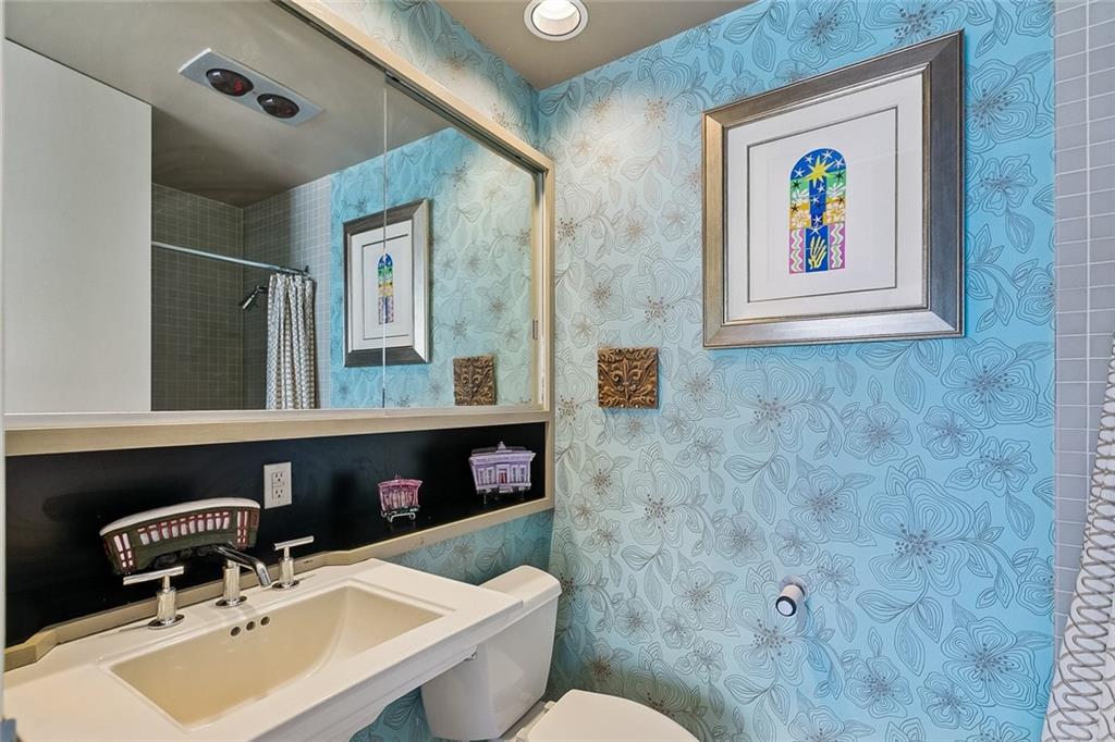 232 DECATUR Street 6a