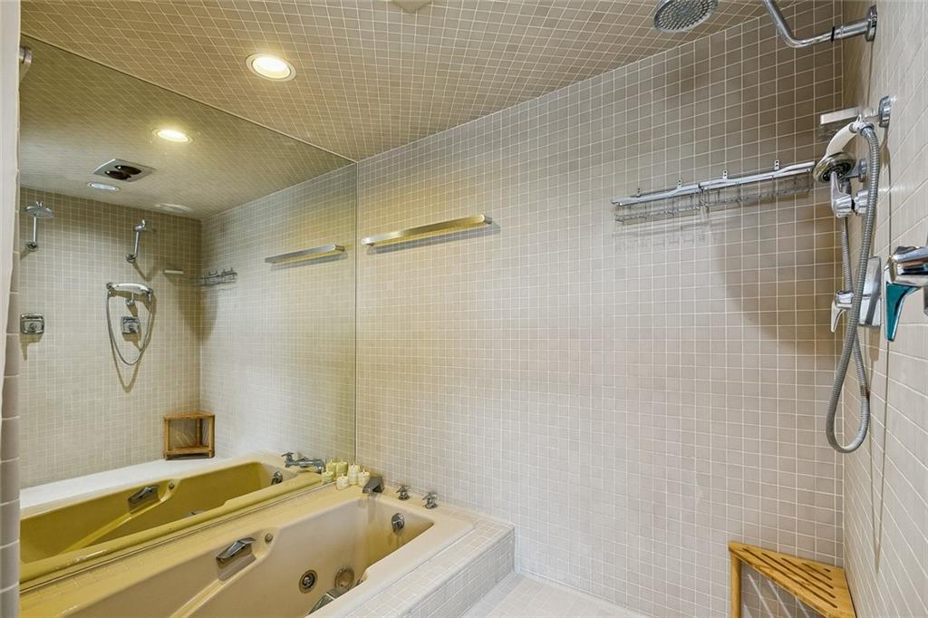 232 DECATUR Street 6a