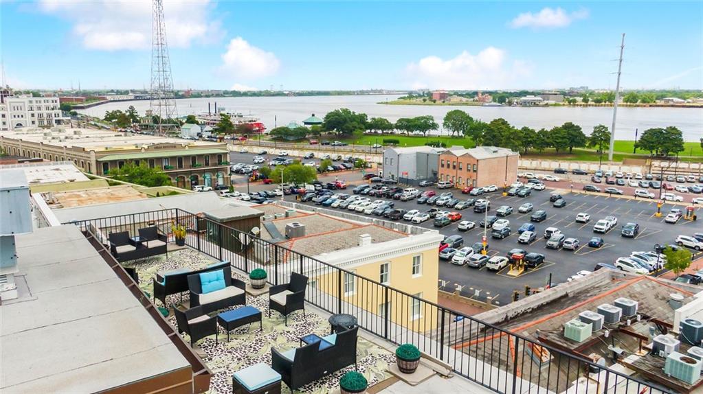 232 DECATUR Street 6a