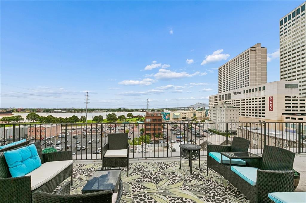 232 DECATUR Street 6a