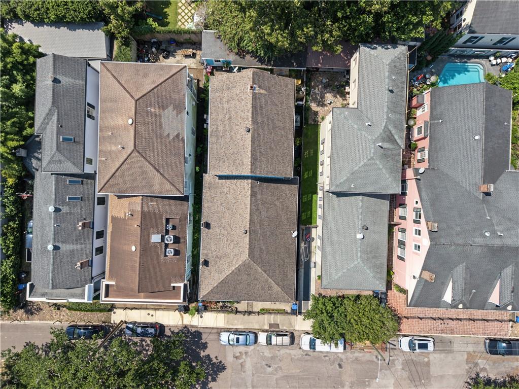 1220 HARMONY Street 1220