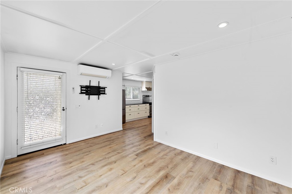 678 Glenneyre Street A