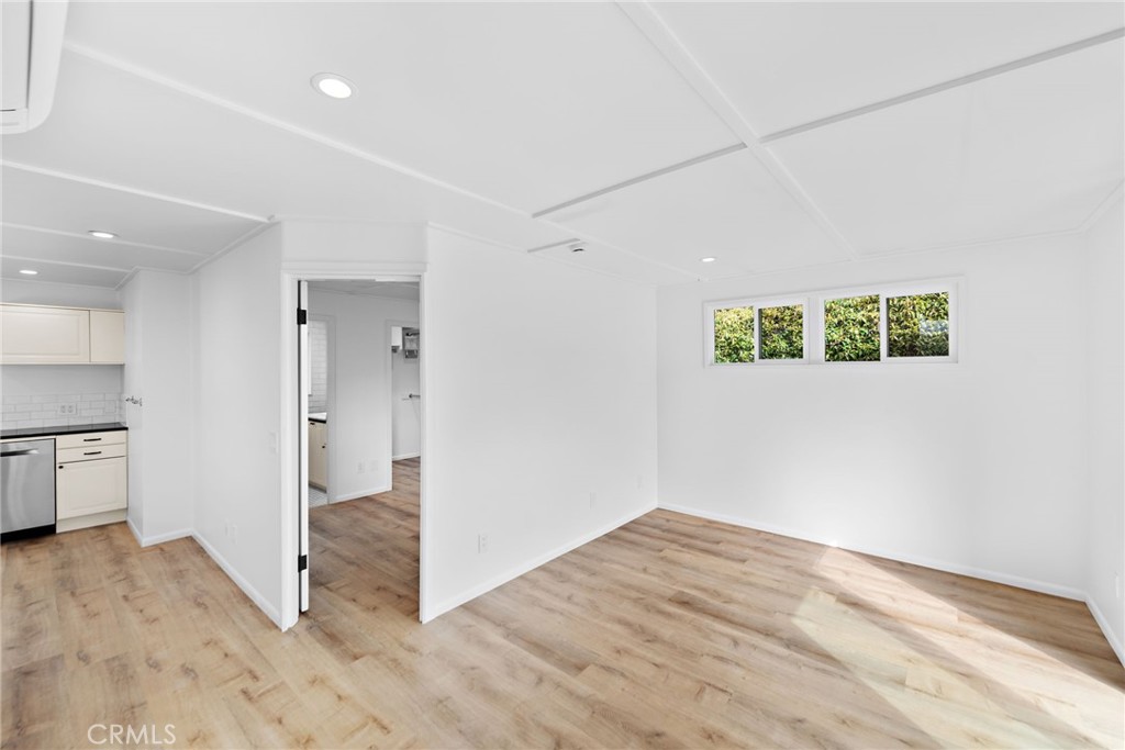 678 Glenneyre Street A